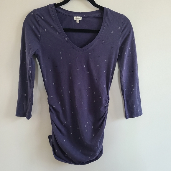 ✨️5 for $25✨️ Xs Kismet 3/4 Sleeve Star Patterned Shirt - Picture 1 of 4